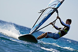 actividades en ibiza windsurf